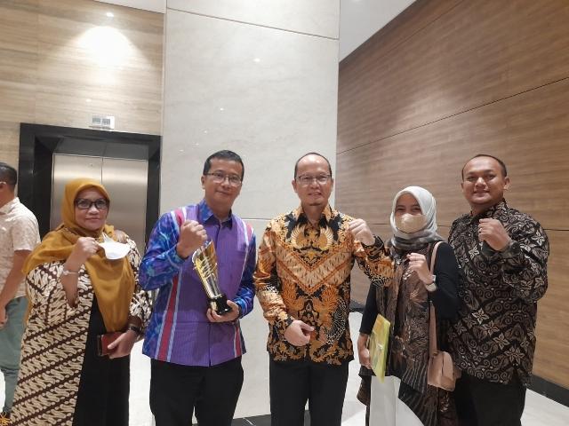 Bangka Tengah Raih Penghargaan Outsanding Digital Public Service Initiatives Indonesia Awards Tahun 2022