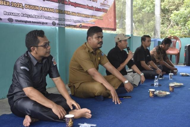 Bawaslu Sambangi Dusun Panang dalam rangka Jelajah Pengawasan