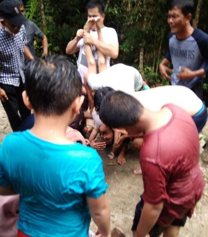 Bocah 7 Tahun Tenggelam Saat Mandi Di Air Terjun Mangkol