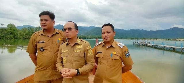 Bupati Bangka Tengah Kunjungi Pokdarwis Desa Perlang