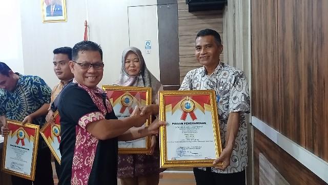 Lurah Bacang, Arli terima penghargaan atas program Inovasi oleh Pemkot Pangkalpinang