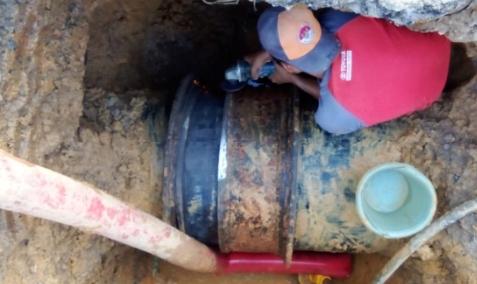 Gerak Cepat Layani Pelanggan, Perumdam Tirta Pinang Lakukan Pengaktifan Pipa Distribusi