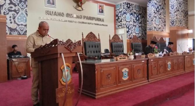Hadiri Rapat Paripurna, Wako Molen : Berpegang Pada Prinsip Good Corporate Governance
