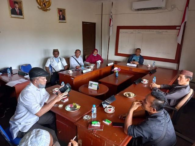 Harga Minyak Goreng Rp 25 Ribu/ Liter, Warga Datangi DPRD Babel
