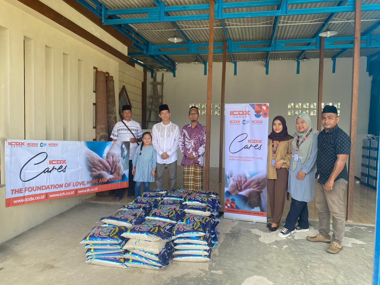'ICDX Cares Bangka Belitung' Beri Bantuan Sembako ke Pesantren-Pesantren