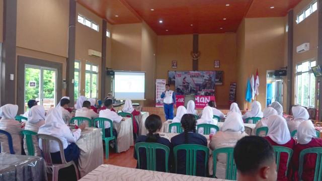 Jadi Generasi #Cari_Aman, Honda Babel Kunjungi SMP Negeri 1 Tanjung Pandan