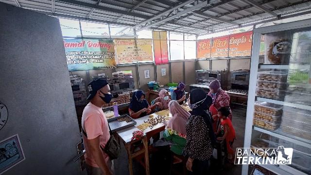 Jual Kue Lapis Susu 'Zulaika' Raih Omset Puluhan Juta Perbulan