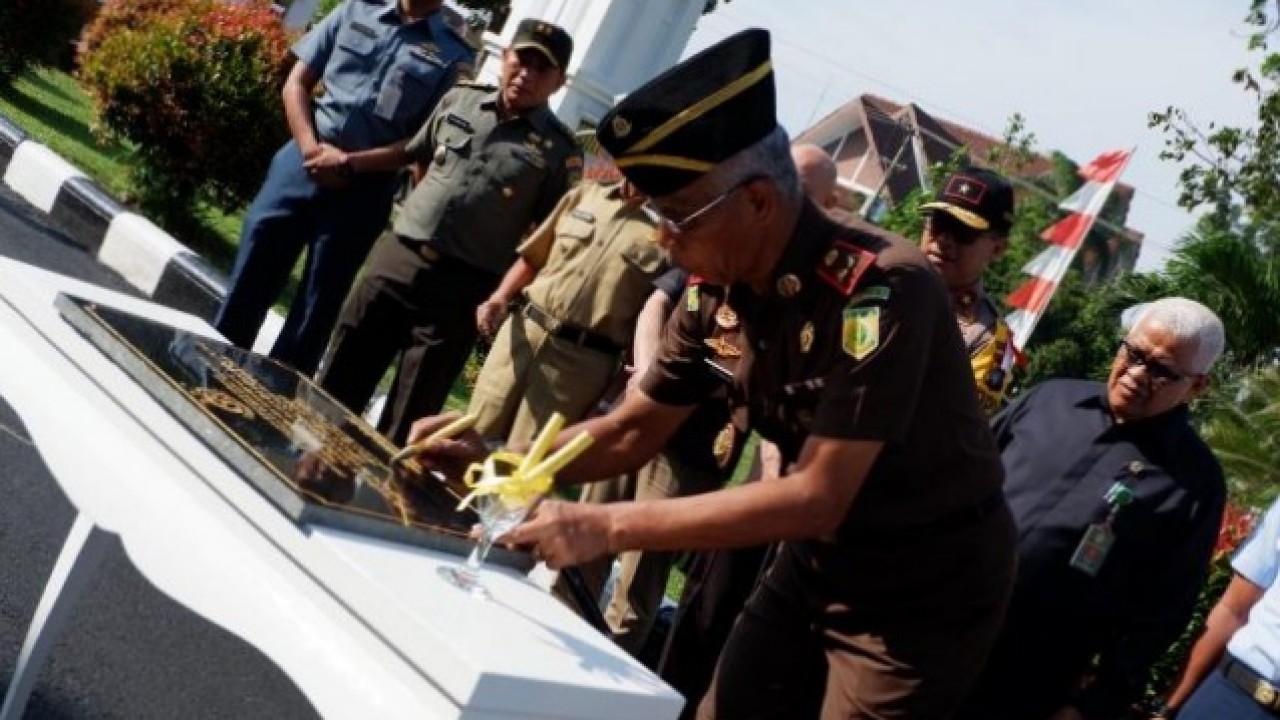 Kejaksaan Tinggi Provinsi Kepulauan Bangka Belitung (Babel), melaksanakan apel Pencanangan Zona Integritas Wilayah Bebas dari Korupsi (WBK) dan Wilayah Birokrasi Bersih dan melayani (WBBM), Selasa (05/03/2019).