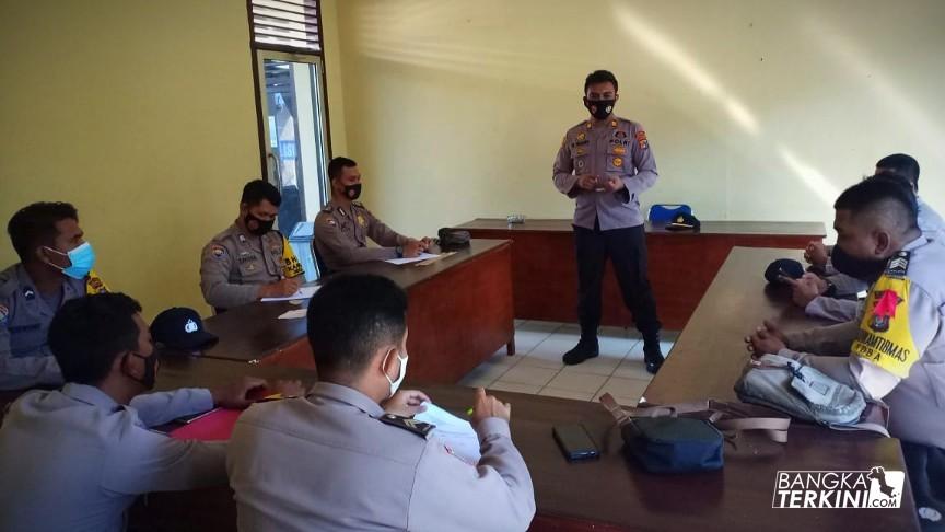 Kepolisian Sektor (Polsek) Koba Kabupaten Bangka Tengah gelar rapat Analisa dan Evaluasi (Anev) Kinerja Mingguan di ruang rapat Mapolsek Koba, Jum'at (23/10/2020).