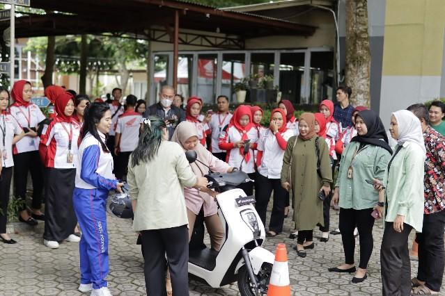 Karya Anak Bangsa, Honda Resmi Hadirkan Motor Listrik Honda EM1