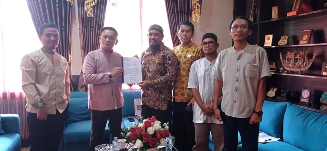 Ketua DPRD Babel Herman Suhadi Sambut Baik Silahturahmi Yayasan Sedulang Insan Cita