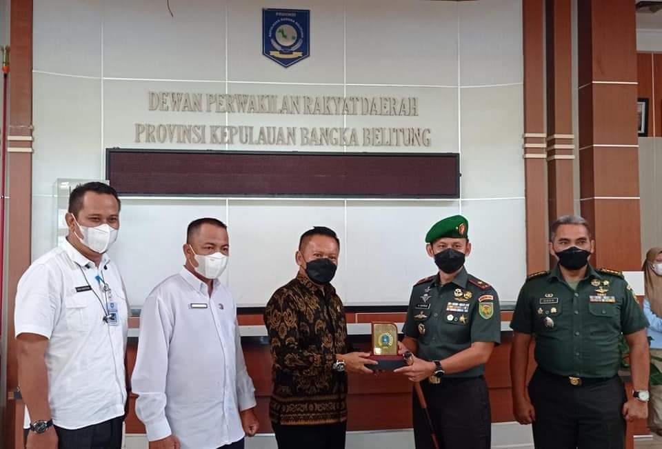 Ketua DPRD Babel Herman Suhadi Sambut Silahturahmi Danrem Gaya 045