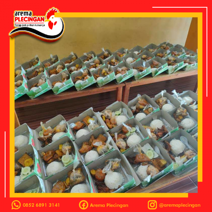 Jika kamu sedang mencari paket nasi kotak murah di pangkalpinang berikut ini rekomendasinya, Arema Plecingan juga terkenal dengan nasi box atau nasi kotak yang praktis dan nikmat sejak dulu. Nasi Box atau nasi kotak sangat cocok untuk hidangan di berbagai acara, mulai dari meeting, gathering, training, peresmian, hingga perkawinan.