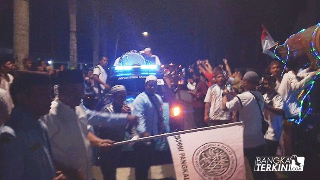 Wakil Walikota melakukan pelepasan jalan nya festival bedug dan takbir keliling di Alun - Alun Tamam Merdeka (ATM) Pangkalpinang, Sabtu (10/08/2019).