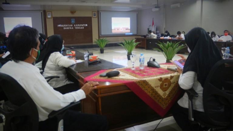 Biro Pemerintahan Kepulauan Bangka Belitung mendampingi tim Daerah mengekspos hasil sementara Evaluasi Penyelenggaraan Pemerintah Daerah (EPPD) terhadap Laporan Penyelenggaraan Pemerintah Daerah (LPPD) Kabupaten Bangka Tengah, bertempat di Ruang Rapat VVIP Bupati Bangka Tengah, Rabu (12/08/2020).