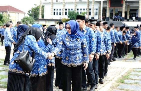 Pemkot Pangkalpinang Gelar Upacara Hari Kesadaran Nasional dan Halal Bihalal Idul Fitri 1445 H