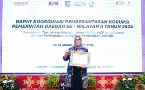 Pemkot Pangkalpinang Terima Penghargaan dari KPK, sebagai Pemda dengan Peningkatan Nilai MCP Tertinggi Wilayah II