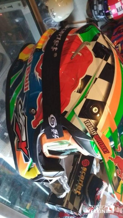 Koleksi Helm SR 58 Concept