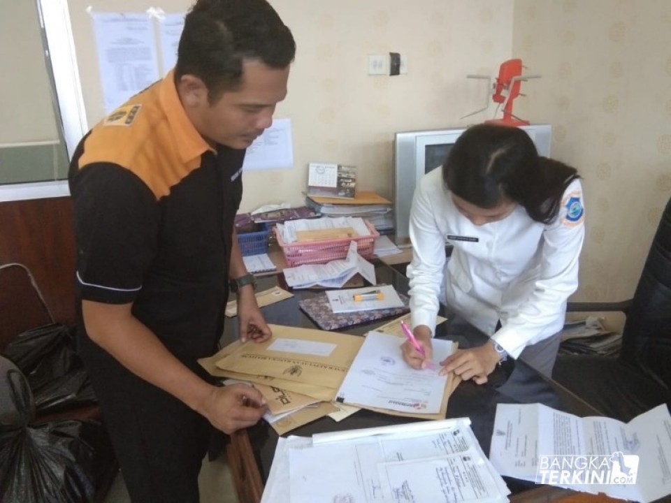 Penyerahan rekomendasi putusan terhadap dugaan pelanggaran Baznas Pangkalpinang, ke Pjs Walikota Pangkalpinang.