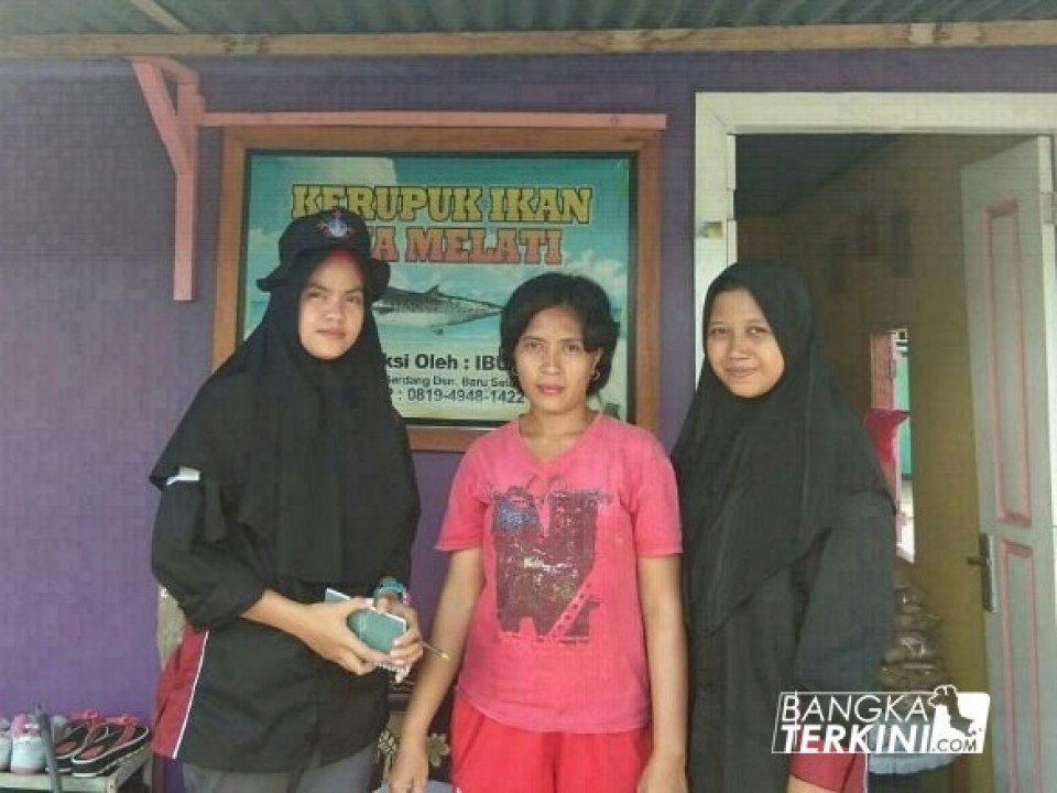 Mahasiswa KKN UBB, Saat berkunjung di salah satu pelaku UMKM di Desa Baru.