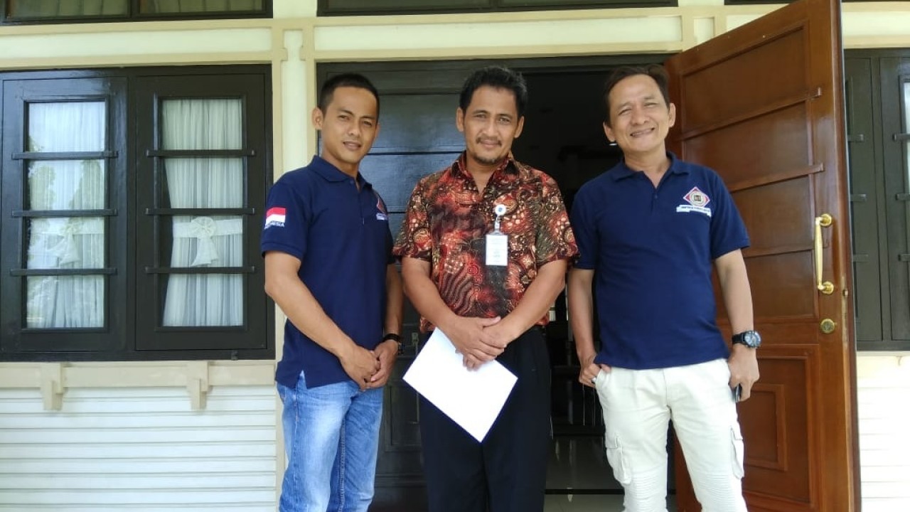 Ketua HPI Babel, Ricky Fermana saat bertemu Deddy Hartady.
