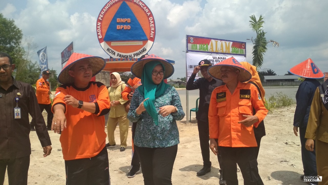 Melakukan rangkaian kegiatan dari BPBD Kota Pangkalpinang, didampingi oleh Kepala BPBD Pangkalpinang, Izwarhadi.