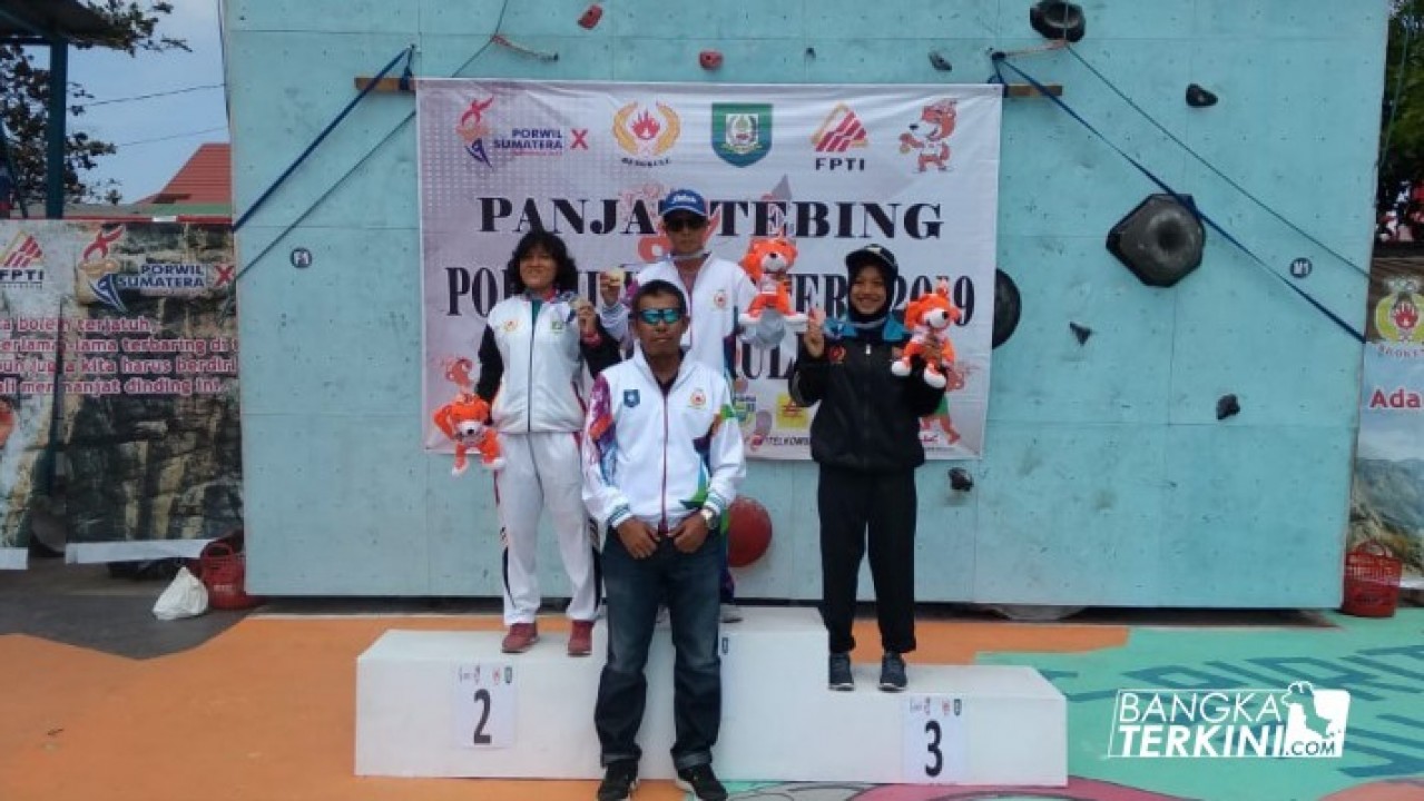 Ketum Koni Babel, bersama Keju peraih emas perdana cabor panjat tebing Porwil x Sumatera