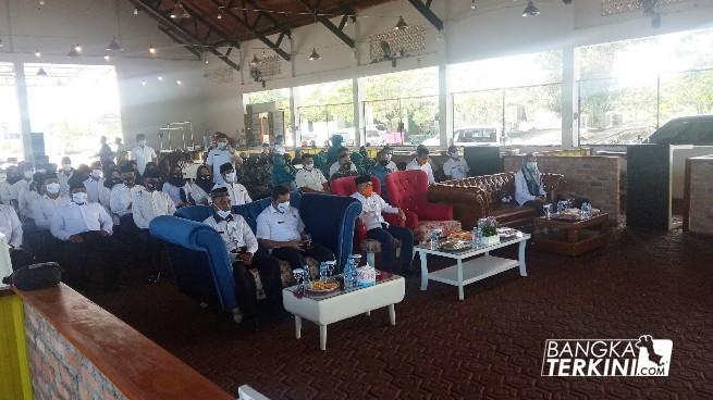 Pelantikan RT/RW Kelurahan Bacang, Kota Pangkalpinang Provinsi Bangka Belitung, Rabu (11/11/2020). 