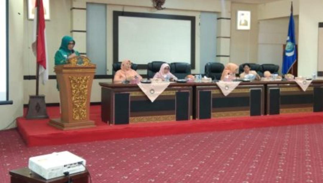 Pj Wako Beri Pesan ke Ibu-ibu DWP Kota Pangkalpinang pada Momen Pertemuan Bulanan