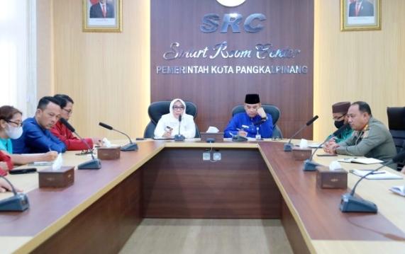 Pj Wako Pimpin Rapat Penataan Kawasan Pasar di Pangkalpinang