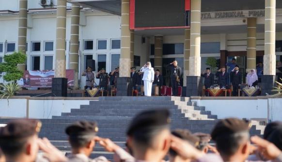 Pj Walikota Pangkalpinang Pimpin Upacara Peringatan Hari Otonomi Daerah Ke-2
