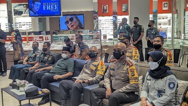 Praktis, Cepat dan Efisien, Samsat Transmart Diresmikan Gubernur Erzaldi