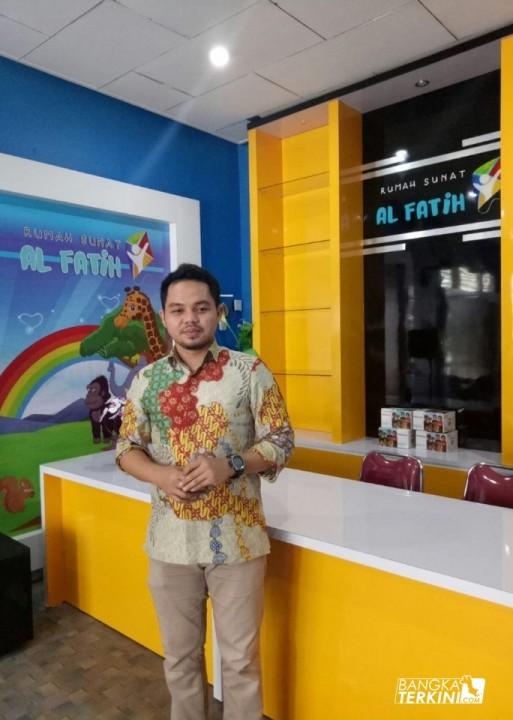Owner Rumah Sunat al-Fatih, Dokter Agusdianto sekaligus praktisi kesehatan berpengalaman di bidang khitan/sunat.