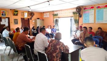 Adet Mastur Reses ke Dewi Perlang, Warga Minta Ada Pelebaran,