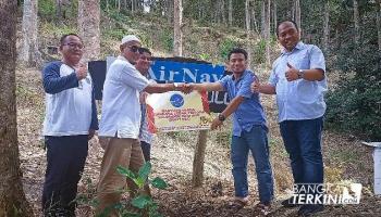 PANGKALANBARU, BANGKA TENGAH - Airnav Indonesia Berikan Bantuan Tunai ke,