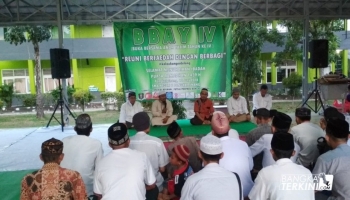Dengan dana yang dikumpulkan total Rp 13 Juta dari sejumlah,