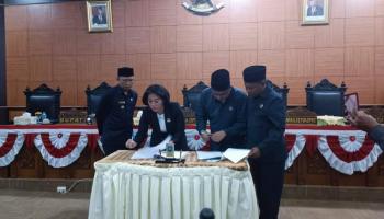 BANGKA TENGAH, BANGKATERKINI – Dewan Perwakilan Rakyat Daerah Kabupaten Bangka Tengah (DPRD Bateng) menggelar rapat,
