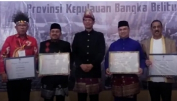 Berita Bangka Belitung - Bangka Terkini - BNPB Berikan Penghargaan,,