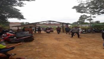 Ribuan Pengunjung Kembali Padati Bukit Tujuh Desa Sempan