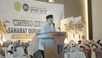 ‎BANGKA TENGAH, BANGKATERKINI– Bupati Bangka Tengah, Algafry Rahman, hadiri Wisuda Akbar Khatmul dan Hifdzul Qur'an bagi siswa TKIT, SDIT, dan,