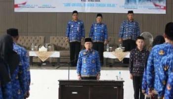 ‎BANGKA TENGAH, BANGKATERKINI – “Saya bersumpah dalam menjalankan tugas jabatan akan menjunjung etika jabatan, bekerja,