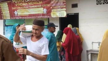 BANGKA TENGAH, BANGKATERKINI  – Kecamatan Koba dan Kecamatan Lubuk Besar menjadi lokasi penyaluran Cadangan Pangan,