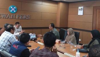 JAKARTA, BANGKATERKINI - Dinas Informasi, Komunikasi, dan Statistik (Diskominfosta) Kabupaten Bangka Tengah (Bateng) bersama Jurnalis,