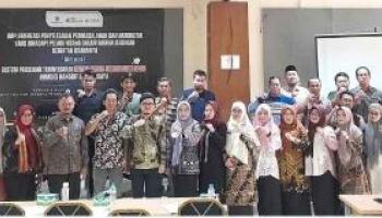 BANGKA TENGAH, BANGKATERKINI - Pemerintah Kabupaten Bangka Tengah (Bateng) melalui Dinas Penanaman Modal, Pelayanan Perizinan,