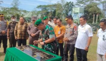 Ilham, Bangka Tengah - Mayjen TNI Hilman Hadi selaku Panglima,