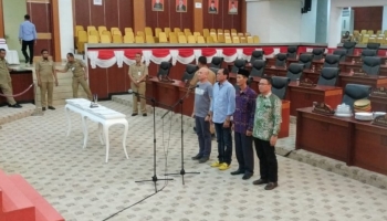 Berita Bangka Belitung - Bangka Terkini - Empat Pimpinan DPRD,