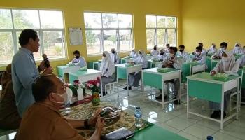 Bakam, bangkaterkini.com - Wakil Ketua Dewan Perwakilan Rakyat Daerah Provinsi Kepulauan Bangka Belitung melaksanakan penjaringan,