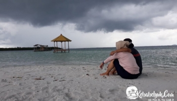 Pantai menjadi salah satu daya tarik di Bangka Belitung, siapapun,