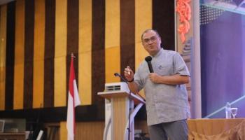 PANGKALPINANG - Calon Gubernur Provinsi Kepulauan Bangka Belitung (Babel) Erzaldi Rosman Djohan menilai, bahwa sektor,