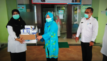 Istri Bupati Bangka Tengah, Iriani Ibnu Saleh berkunjung ke RSUD,